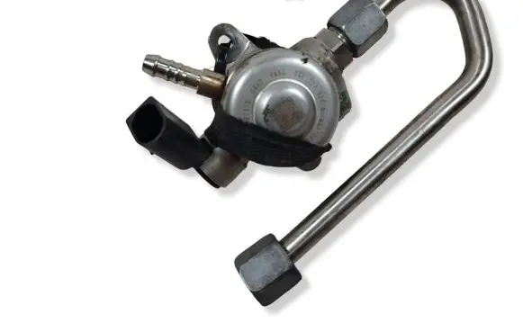 Audi A3 8Y Fuel injection high pressure pump 04E127027