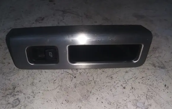 Volvo V50 Rear door interior handle 8679678