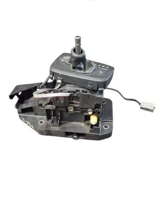 Volvo S60 Gear shifter/selector P30759272