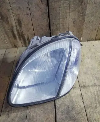 Mercedes-Benz SLK R170 Headlight/headlamp A1708202561 0301097611