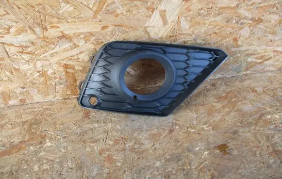 Seat Arona Front fog light trim/grill 6F9853666E