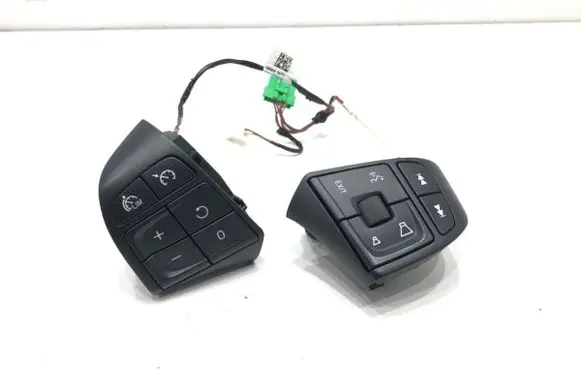 Volvo V60 Steering wheel buttons/switches 3133446331334457