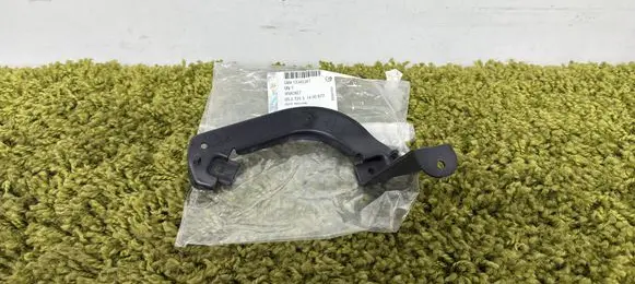Opel Corsa D Fog light bracket 13345361