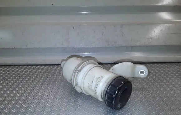 Citroen C5 Power steering fluid tank/reservoir 
