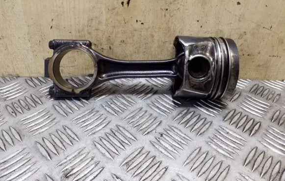 Volkswagen PASSAT B8 Piston with connecting rod 79L121 03LA