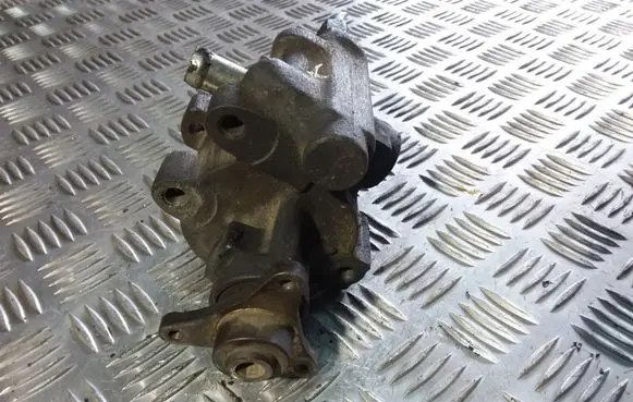 Renault Scenic I Power steering pump 7700840106