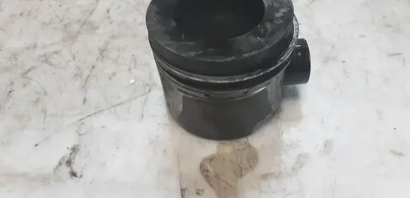 Audi A6 S6 C7 4G Piston 8372T 3R2