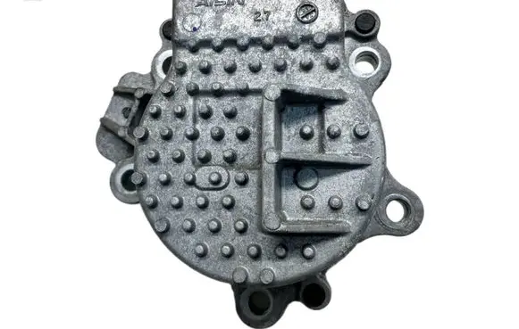 Toyota Yaris Water pump OYT25715