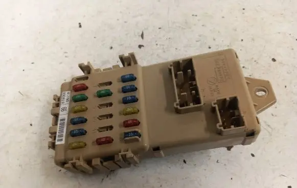 Subaru Forester SF Fuse box set jb200400