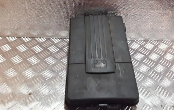 Volkswagen Golf V Battery box tray cover/lid 1K0915443A