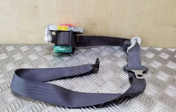 Mazda Premacy Front seatbelt T89241T