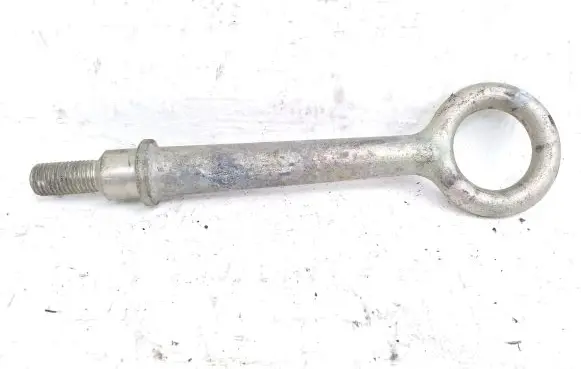 Cadillac CTS Towing hook eye 