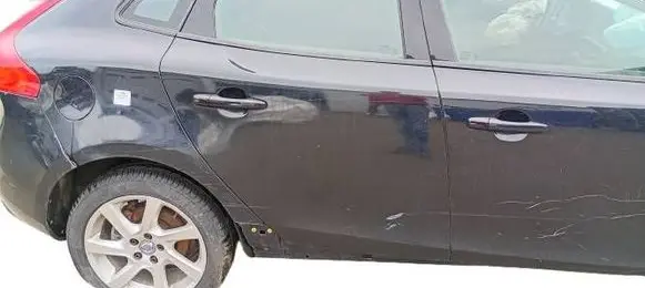 Volvo V40 Rear door