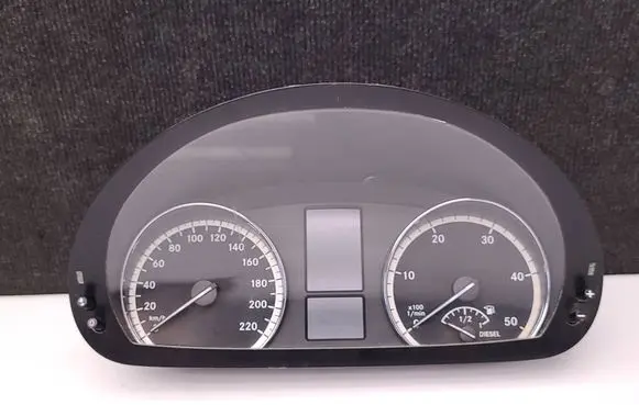 Speedometer (instrument cluster)