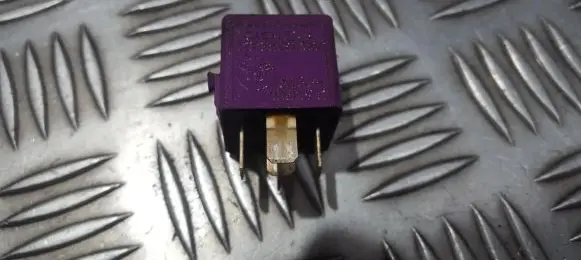 BMW 5 E39 Other relay 61361388911 61.36-1388911