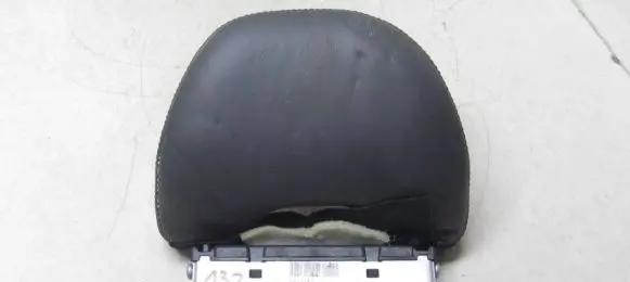 Volvo XC60 Rear seat headrest 