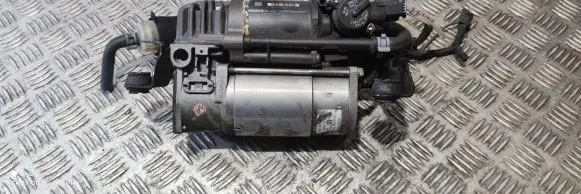Mercedes-Benz CLS C218 X218 Air suspension compressor/pump A2123200104