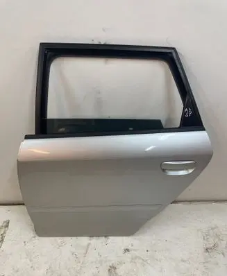 Audi A3 S3 8P Rear door