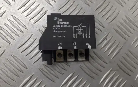 Citroen C5 Coolant fan relay 9687798780