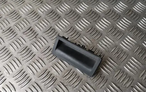 Audi A4 S4 B8 8K Tailgate opening switch 5N0827566T