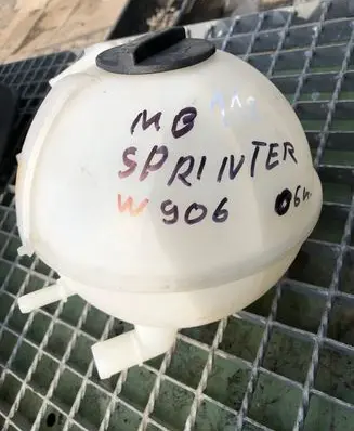 Mercedes-Benz Sprinter W906 Coolant expansion tank/reservoir