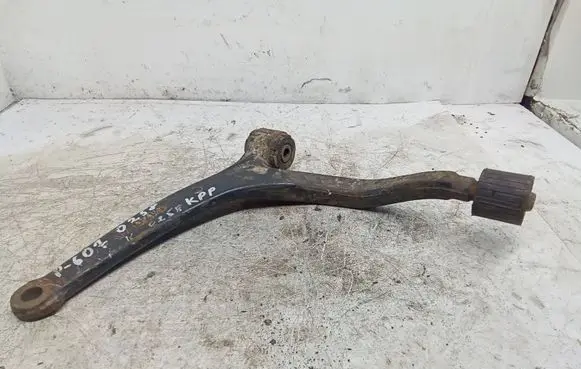 Peugeot 607 Front lower control arm/wishbone