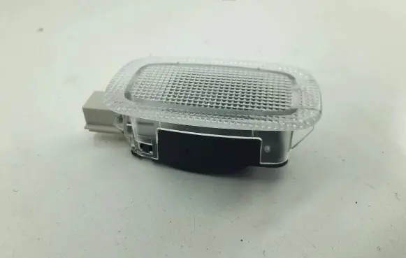 Mercedes-Benz E W212 Boot/trunk interior light A0028202101 2JA00921104