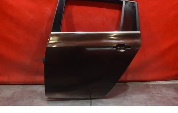 Opel Zafira C Rear door 