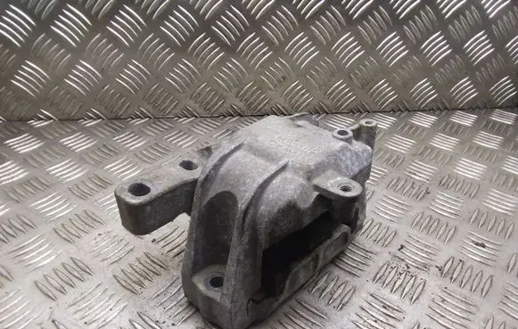 Audi A3 S3 A3 Sportback 8P Engine mount bracket 1K0199262AM