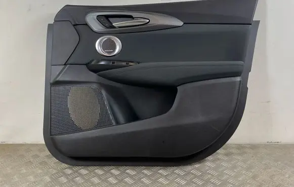 Alfa Romeo Tonale Front door card panel trim MY0467332FP849