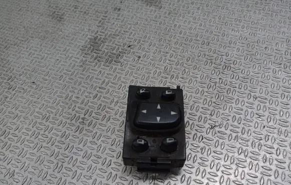 Mercedes-Benz S W220 Wing mirror switch 2208211551