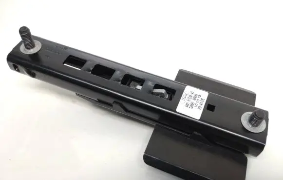 Ford Focus Seat belt height adjuster AM51611C46AC