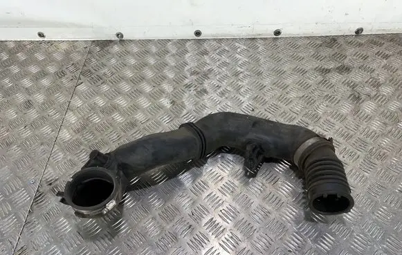Subaru Forester SJ Air intake hose/pipe A12SG06