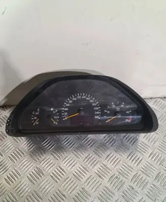 Mercedes-Benz E W210 Speedometer (instrument cluster) A2105402811