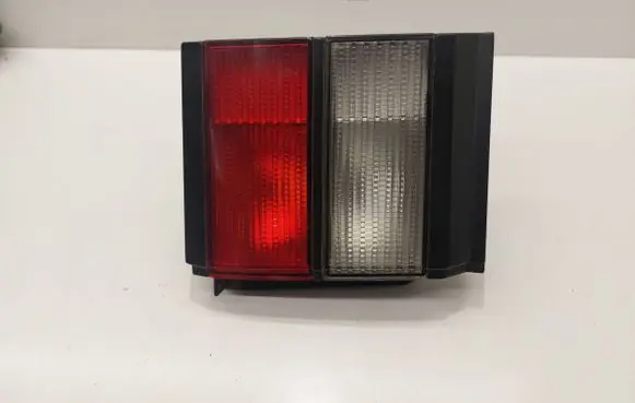 Tailgate rear/tail lights