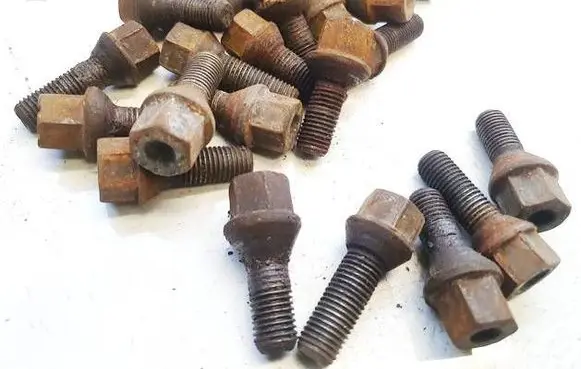 Opel Zafira B Nuts/bolts 