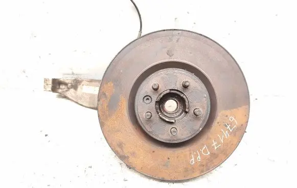 Land Rover Discovery 4 - LR4 Front wheel hub