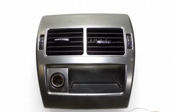 Jaguar XF X250 Rear air vent grill AX2367846A