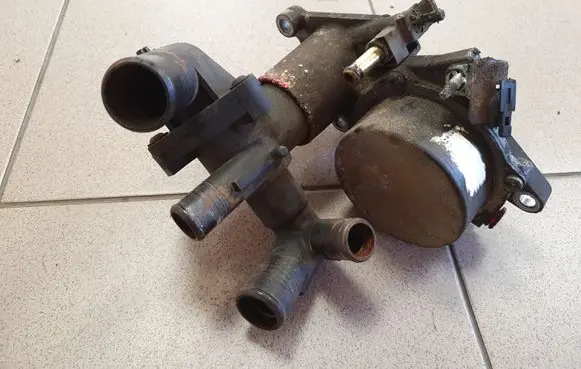 Vacuum pump