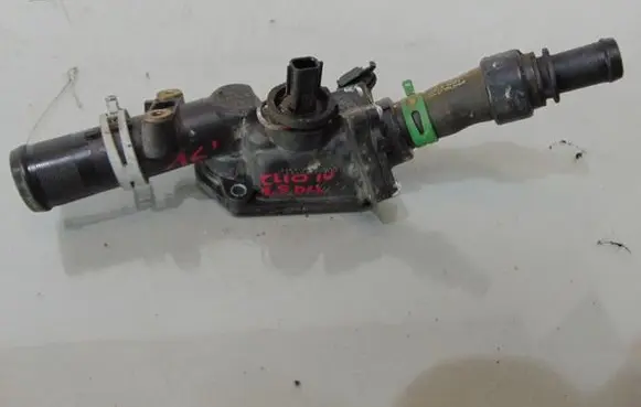 Thermostat/thermostat housing