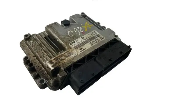 Hyundai i30 Engine control unit/module ECU 391052A710 0281014292