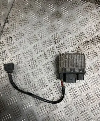 Audi A4 S4 B7 8E 8H Coolant fan relay 8E0959501Q