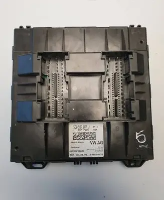Volkswagen Jetta VI Comfort/convenience module 5C0937087J 1300020779 A2C82290801