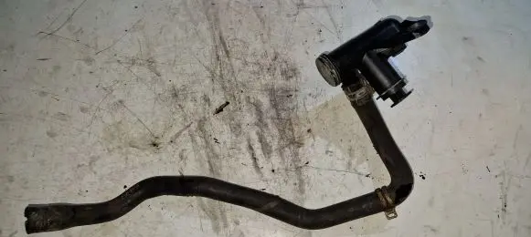Ford C-MAX II Engine coolant pipe/hose 9684589080