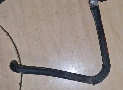 Volvo V70 Engine coolant pipe/hose 9492754