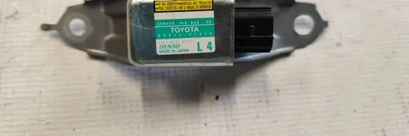 Toyota Prius (XW20) Airbag deployment crash/impact sensor 8983447020