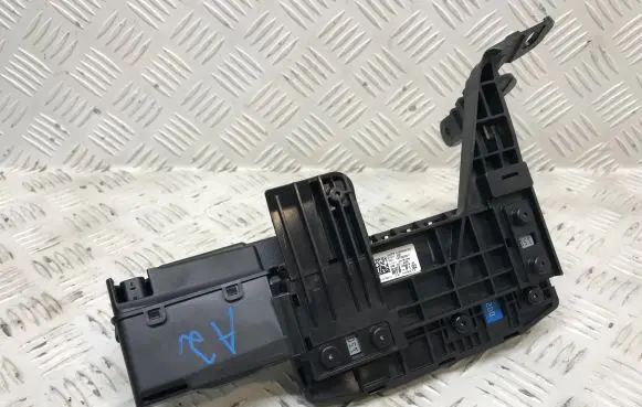 Mercedes-Benz ML W166 Fuse box set A1665402050 A0009820123