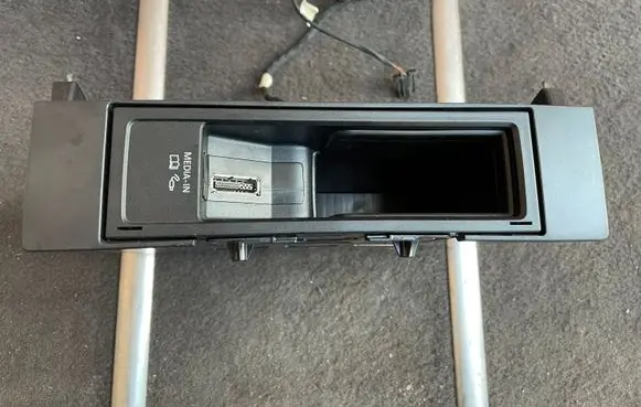 Volkswagen PASSAT B7 Head unit multimedia control 5N0035342G 3C2857285C