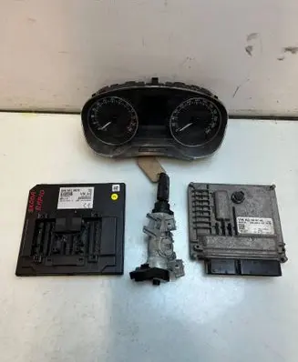 Skoda Rapid (NH) Engine control unit/module 04b907445