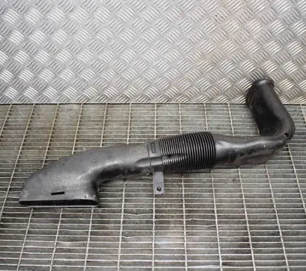 Mercedes-Benz C W204 Air intake hose/pipe A6510903437